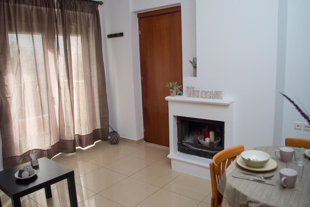 Sun By The Sea 2 Apartment Agia Pelagia Екстериор снимка