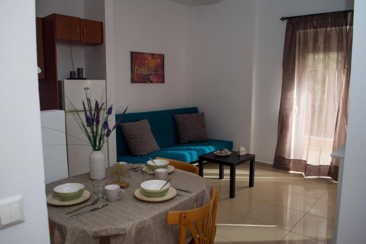 Sun By The Sea 2 Apartment Agia Pelagia Екстериор снимка