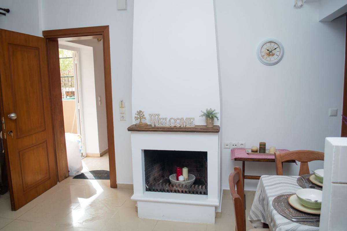 Sun By The Sea 2 Apartment Agia Pelagia Екстериор снимка
