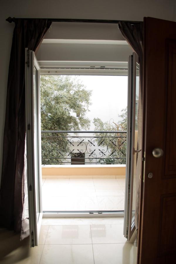 Sun By The Sea 2 Apartment Agia Pelagia Екстериор снимка