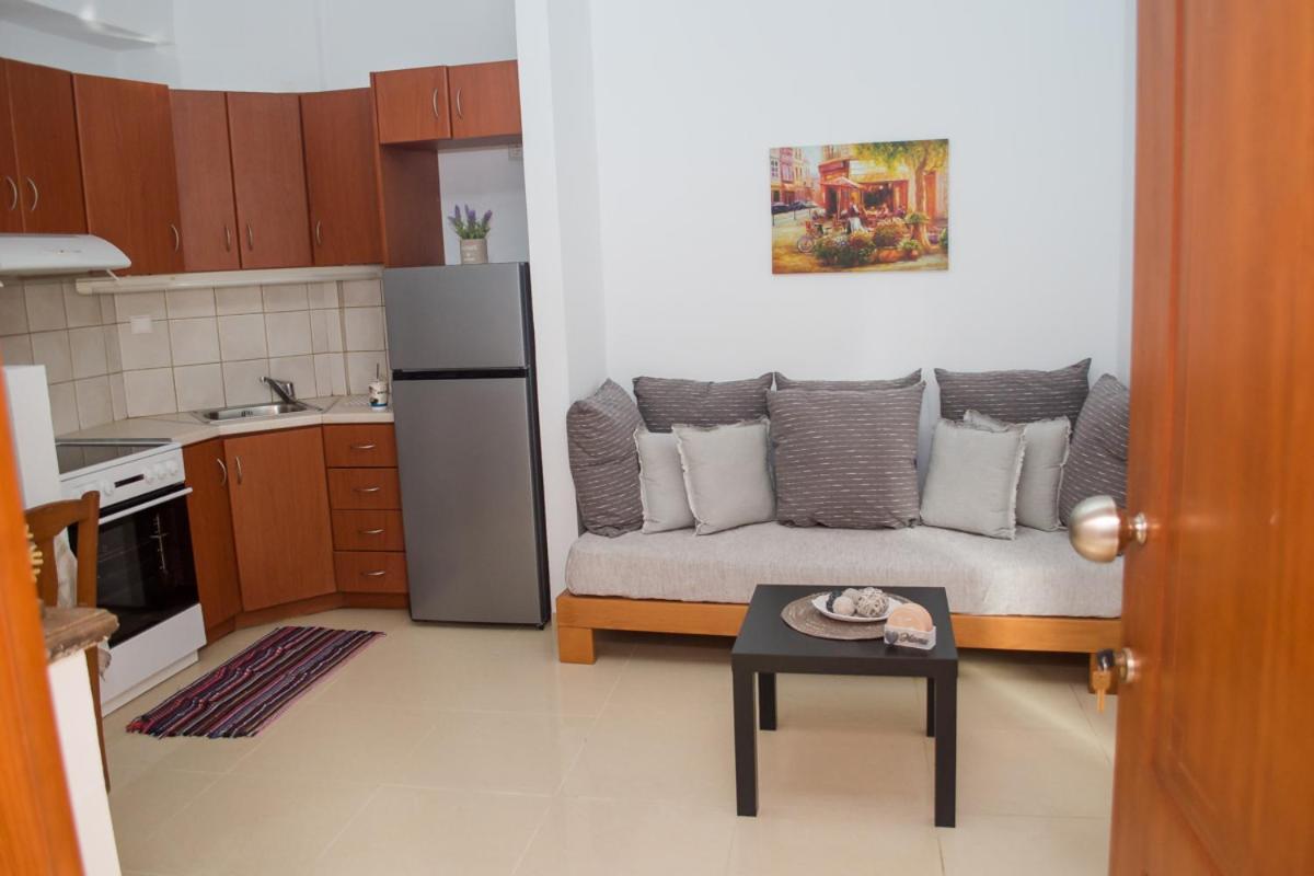 Sun By The Sea 2 Apartment Agia Pelagia Екстериор снимка