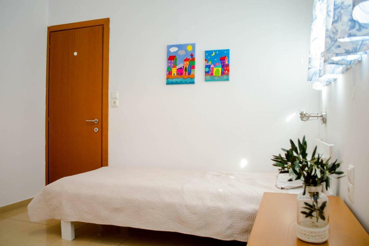 Sun By The Sea 2 Apartment Agia Pelagia Екстериор снимка